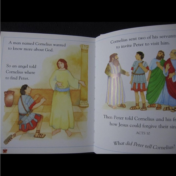 A Child's First Bible By Kenneth N. Taylor Hardcover Book - Picture 4 of 5